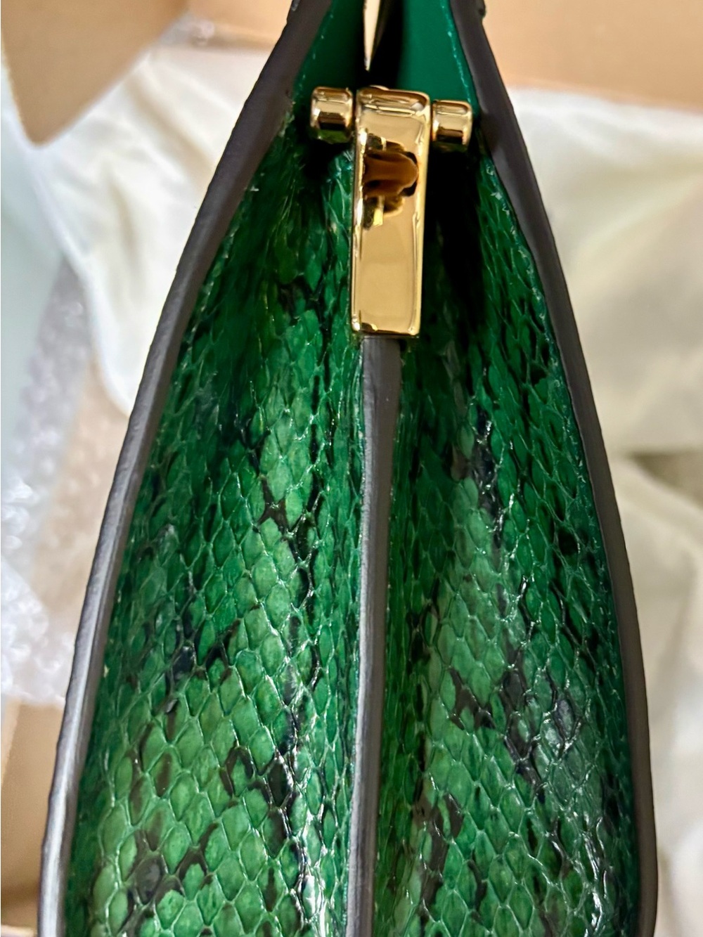 Gucci Ophidia Snakeskin Shoulder Bag in emerald green. - Picture 3 of 9